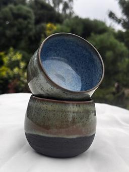 Czarki — para czarek z błękitnym wnętrzem